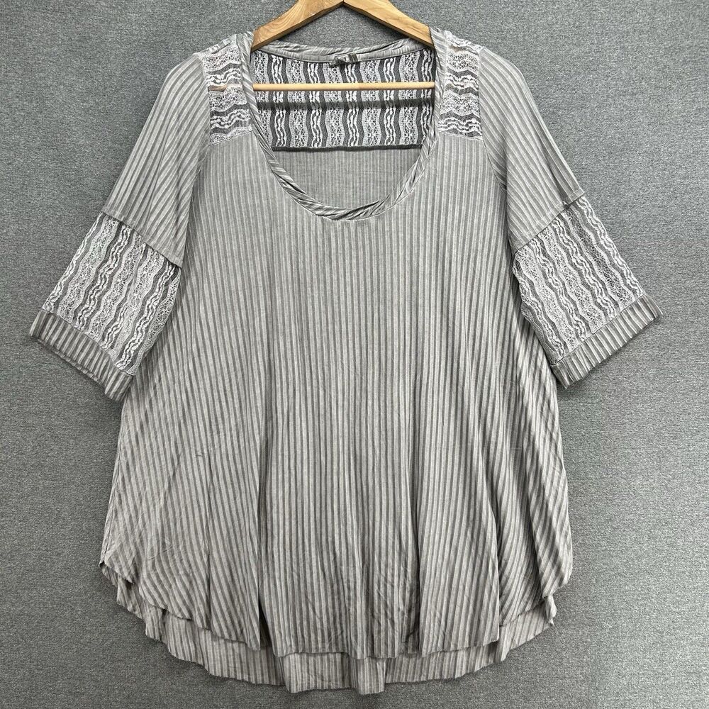 POL Anthropologie Striped Lace Top Womens Medium Grey Silver Textured Scoop Neck